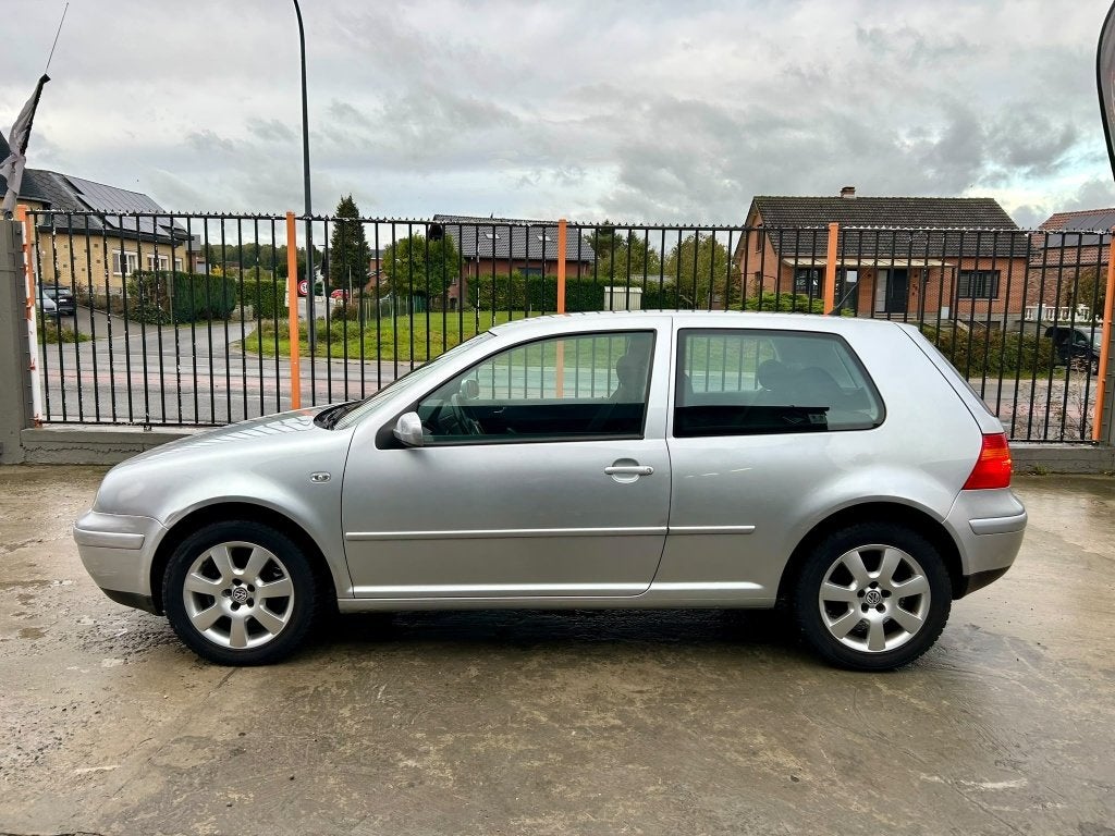Volkswagen golf 4 edition pacifique ** 91.000km ** 3.990€ **, Autos, Argent ou Gris, Achat, Entreprise, Boîte manuelle