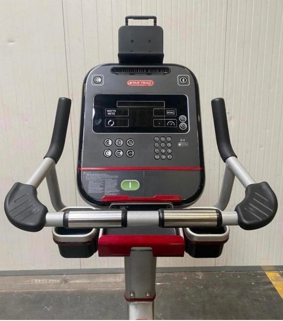 STAR TRAC TRX UPRIGHT BIKE OOK TECHNOGYM LIFE FITNESS, Enlèvement, Comme neuf