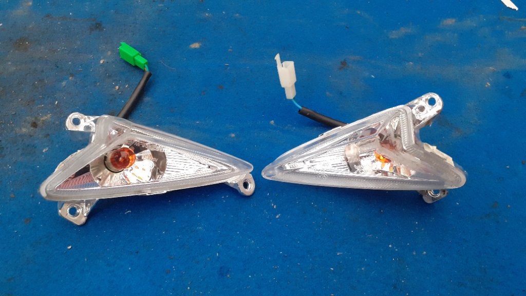Sym orbit 3 pinkers werken goed, Ophalen, Gebruikt, Koplamp, SYM