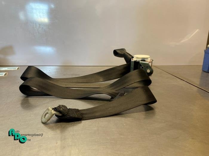Ceinture de sécurité arrière droite d'un Audi A3 (A3 03-), -, 3 mois de garantie, Audi, Utilisé