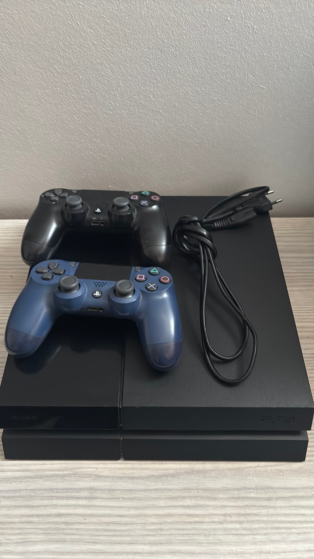 PS4 Fat 500GB + 2 controllers, Ophalen, 500 GB, Met 2 controllers, Zo goed als nieuw