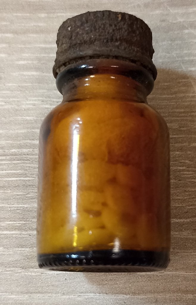 Lot de 4 flacons médicaux d'époque – Fouille terrain ww2, Collections, Envoi, Armée de terre, Autres types