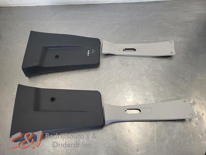 Stijlbekleding midden-links van een Fiat Scudo, Auto-onderdelen, Interieur en Bekleding, Gebruikt, -, -, Ophalen of Verzenden