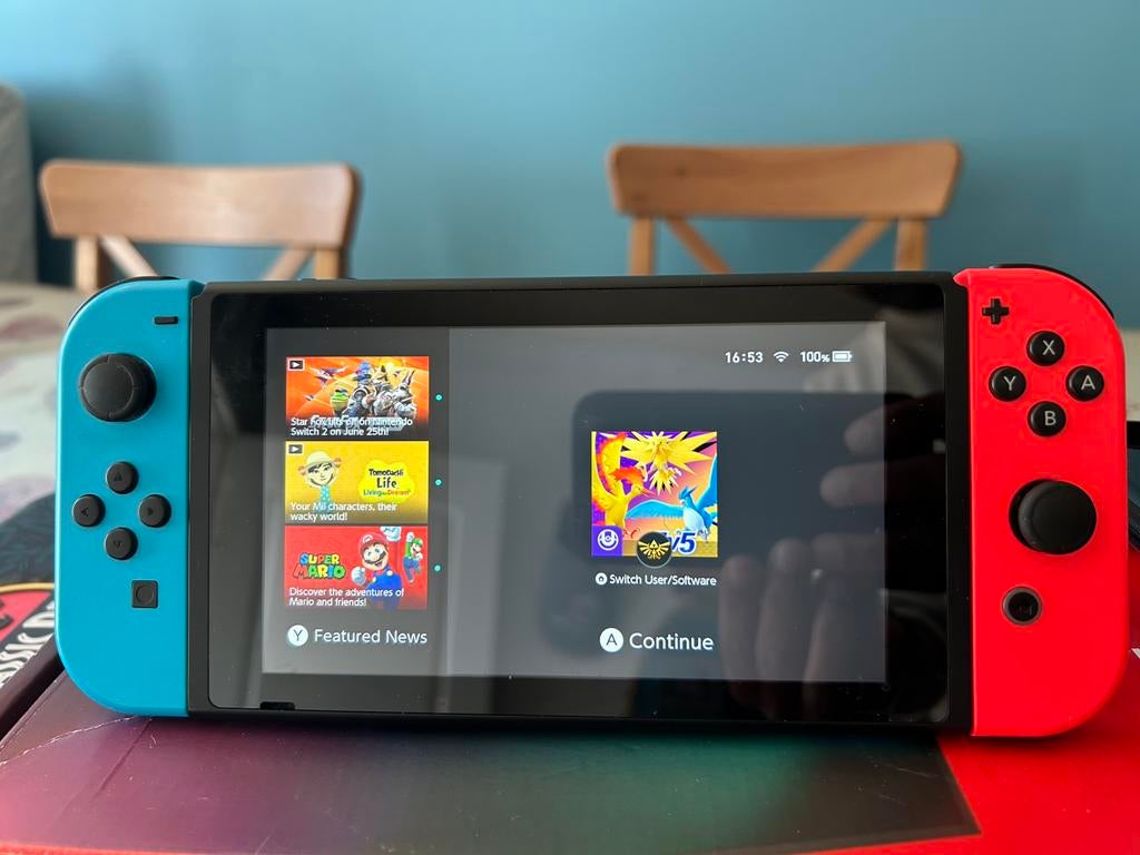Nintendo Switch Console Entire Set, Games en Spelcomputers, Spelcomputers | Nintendo Switch, Ophalen, Zo goed als nieuw