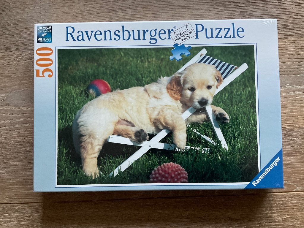 Legpuzzel puppy in strandstoel, 500 stukjes, Ophalen of Verzenden, 500 t/m 1500 stukjes, Nieuw, Legpuzzel