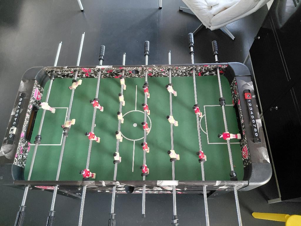 tafelvoetbal / kickertafel, Ophalen, Zo goed als nieuw
