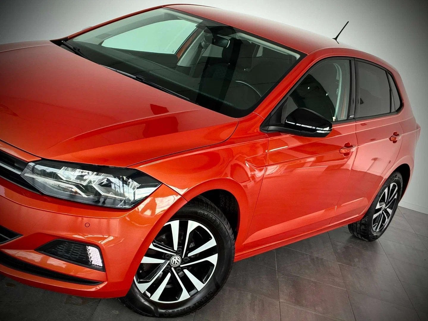 Volkswagen Polo 1.0TSi-1ERPRO-NAV-CARPLAY-AIRCO-LED-JANTES15, Achat, 1610 kg, Euro 6, Entreprise