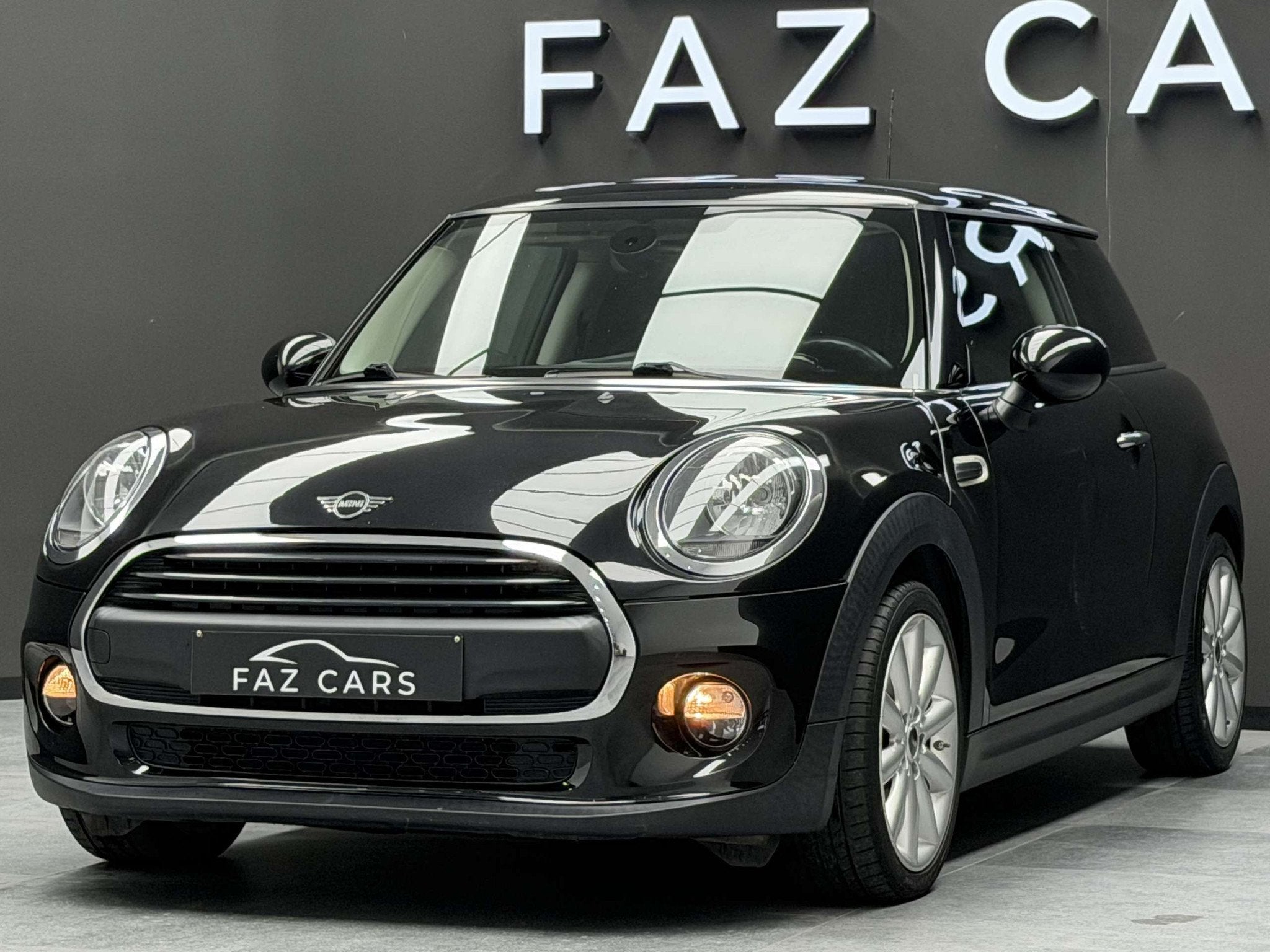 MINI One D 1.5 D *1ER PROP + JANTES + CLIM + REGU + GARANTIE, Autos, Achat, Euro 6, Entreprise, Noir