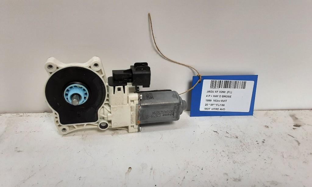 MOTEUR LEVE VITRE ELECTRIQUE AVANT DROIT Jaguar XF (X260), Utilisé, Droite, Jaguar