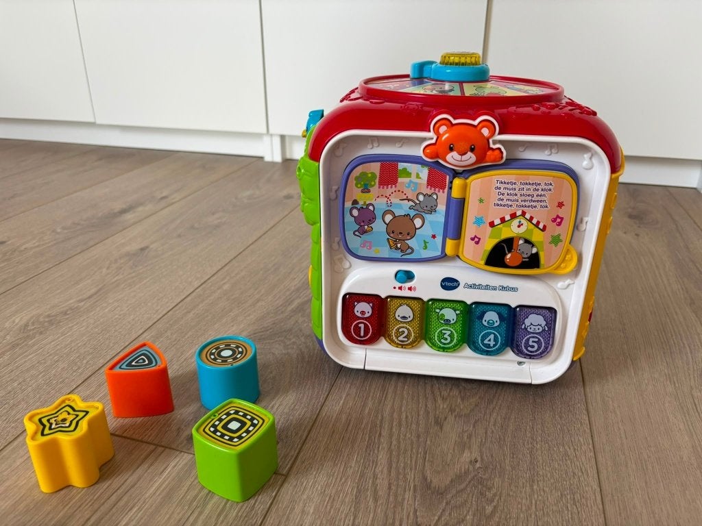 VTech Baby Activiteiten Kubus, Kinderen en Baby's, Ophalen, Gebruikt, 6 maanden tot 2 jaar