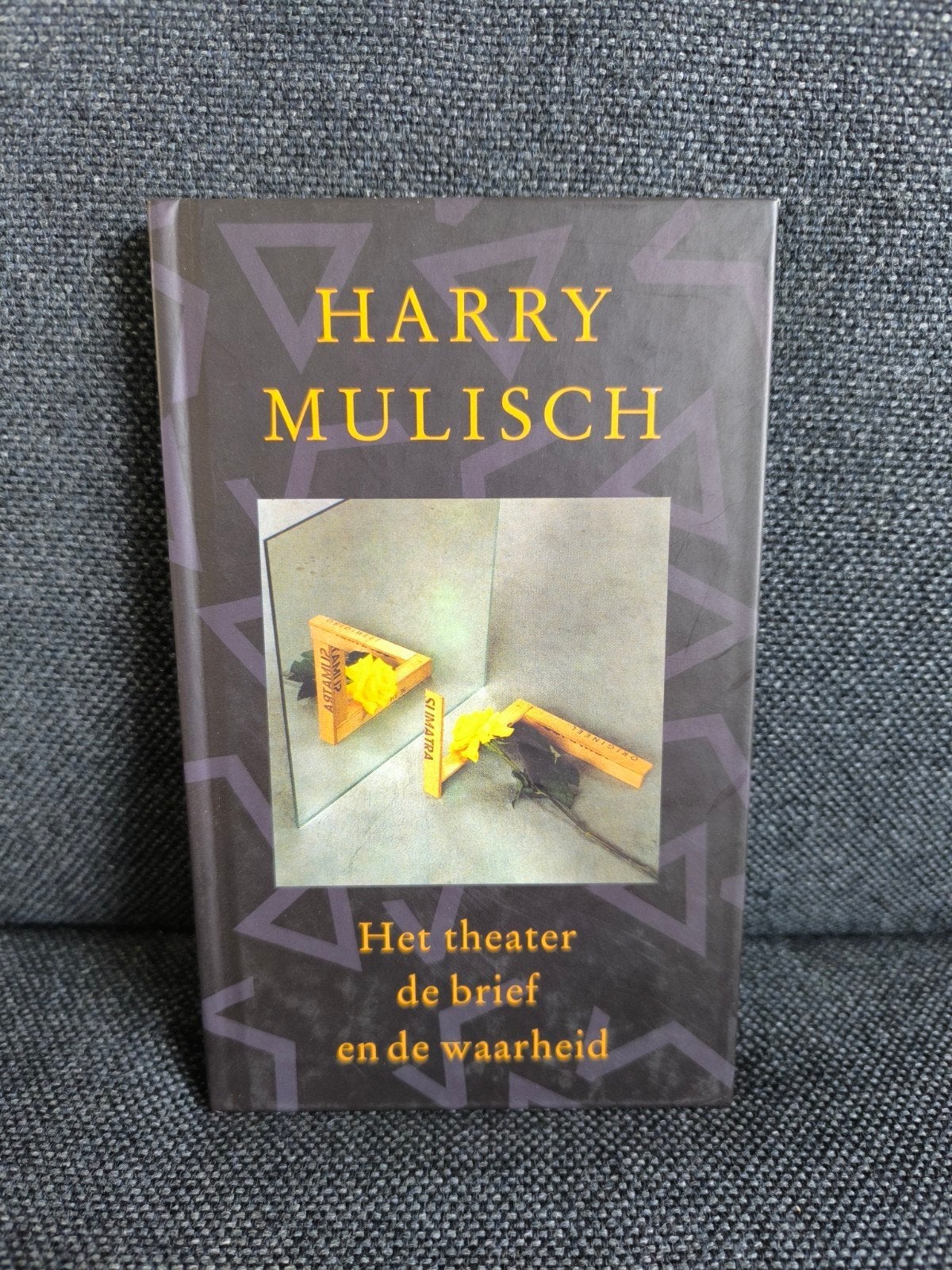 Het theater, de brief en de waarheid (Harry Mulisch), Ophalen, Zo goed als nieuw, Harry Mulisch, Nederland