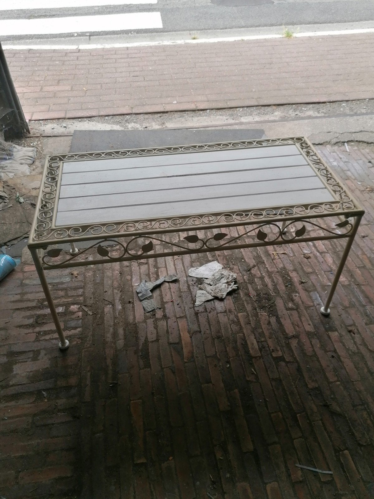 table de salon, Comme neuf