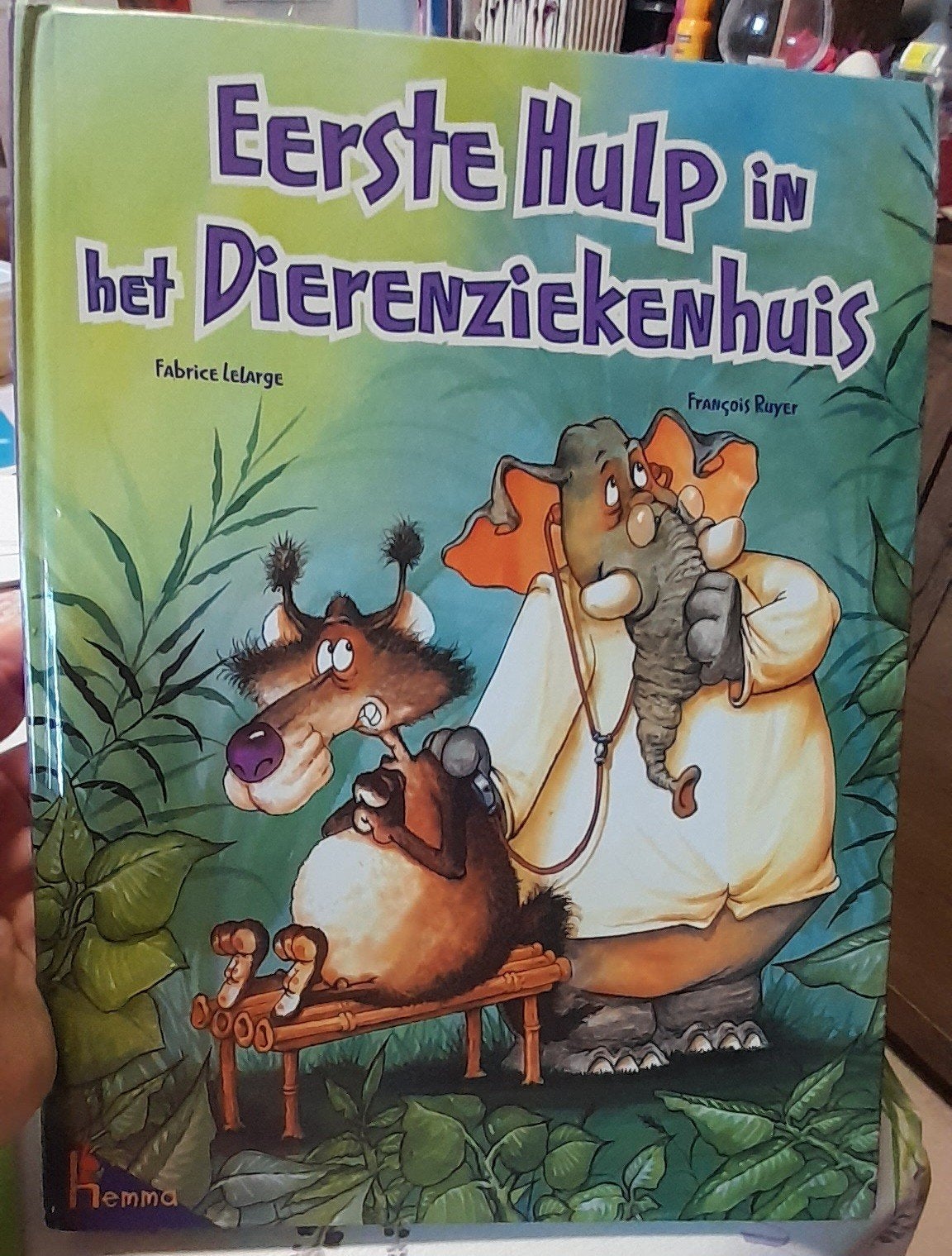 Eerste hulp in het dierenziekenhuis, Ophalen of Verzenden