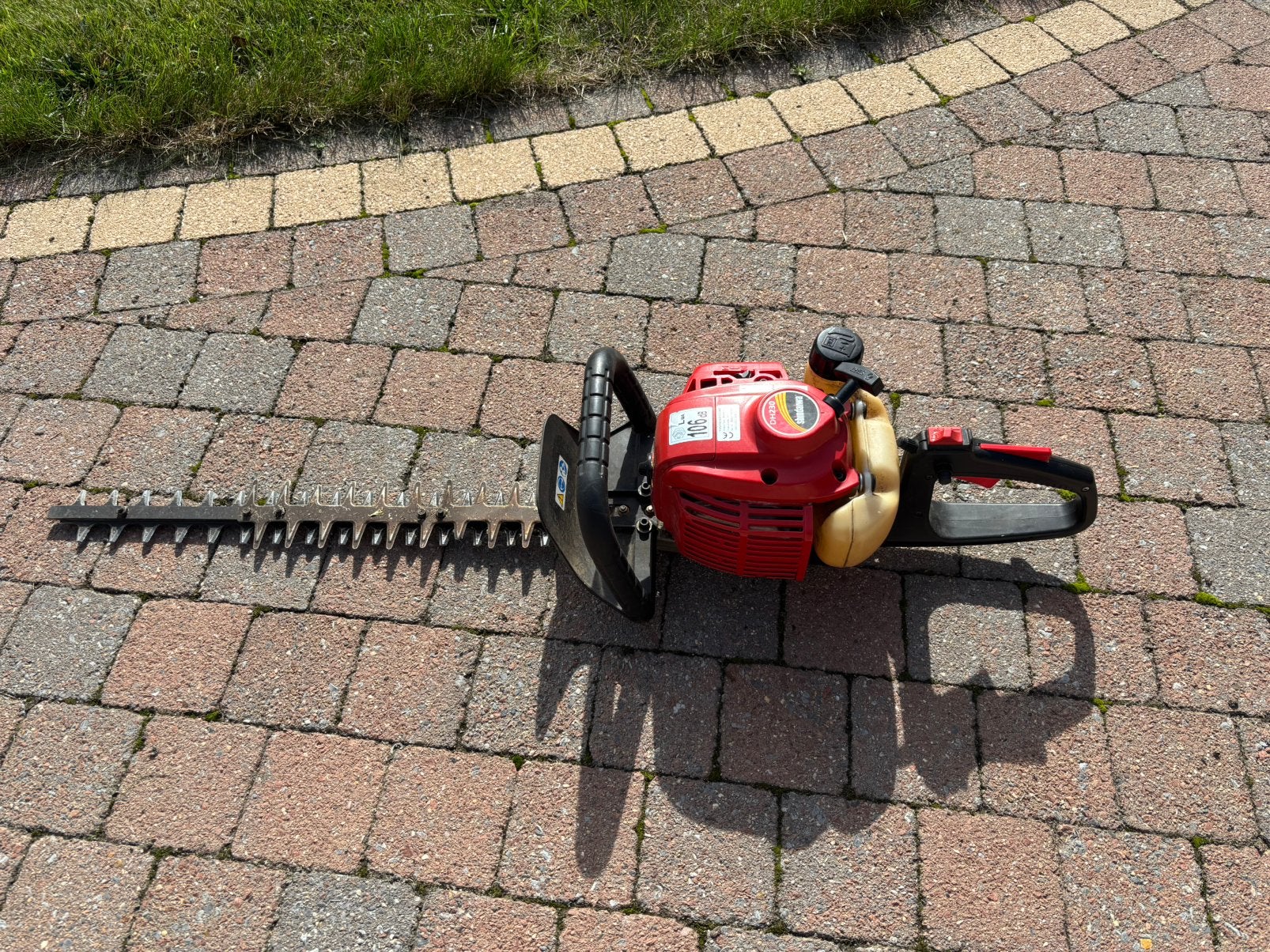 Benzine haagschaar 60 cm, Ophalen, Zo goed als nieuw, Benzine