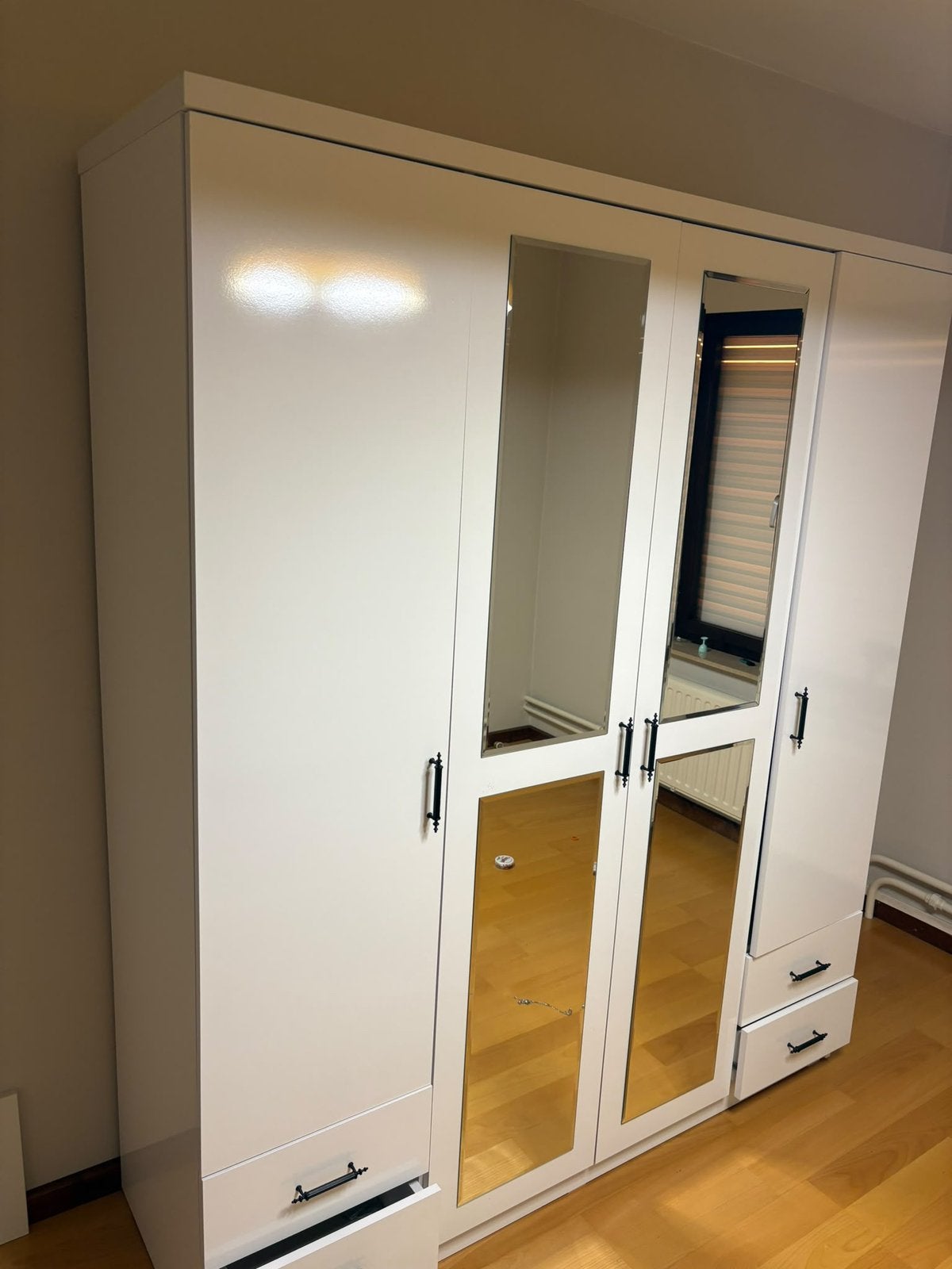 MOET ZSM WEG !!! Bed, klerenkast , zetel en eet tafel!!, Enlèvement, Comme neuf