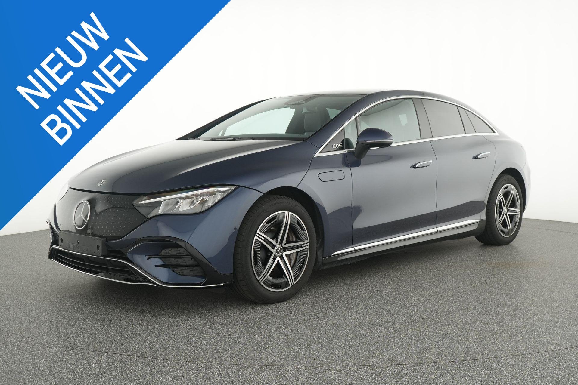 Mercedes-Benz EQE 300 AMG Line (automatique), Autos, Achat, Cuir synthéthique, Bleu, https://public.car-pass.be/vhr/8f97418f-22f7-4e1b-89c8-ac76a8e225e5