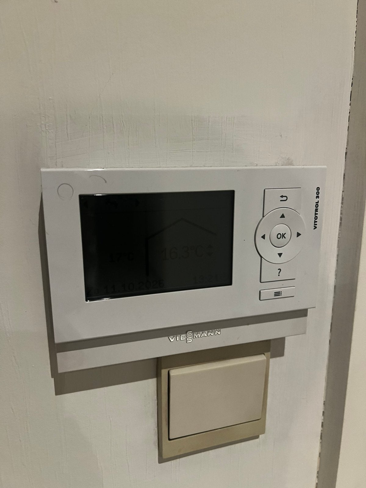 Viessmann Vitotrol 300 – kamerthermostaat, Ophalen, Zo goed als nieuw