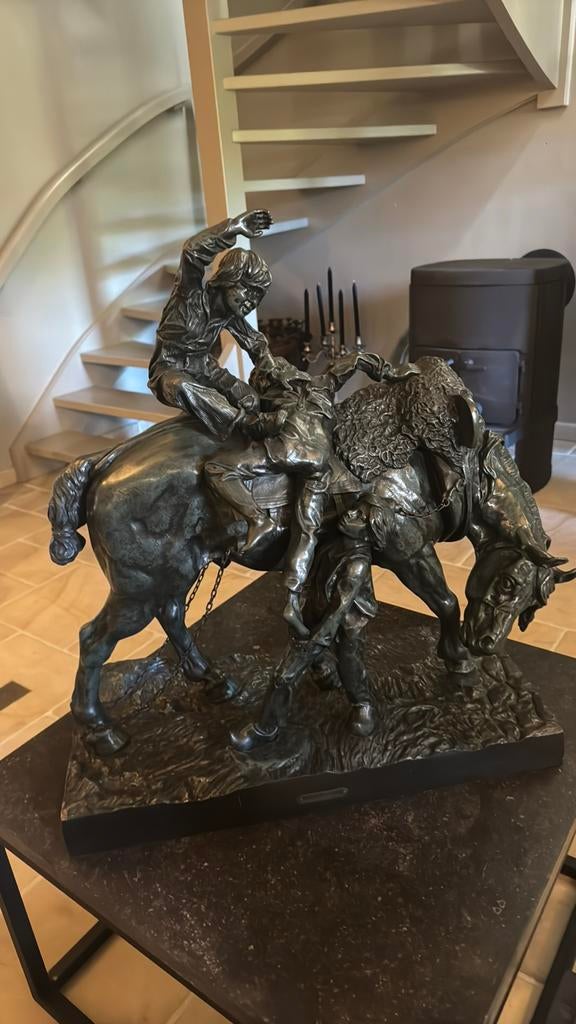 Arthur Leduc “Trois Enfants montant sur un cheval”, Vert, Statue, Patiné, Brons