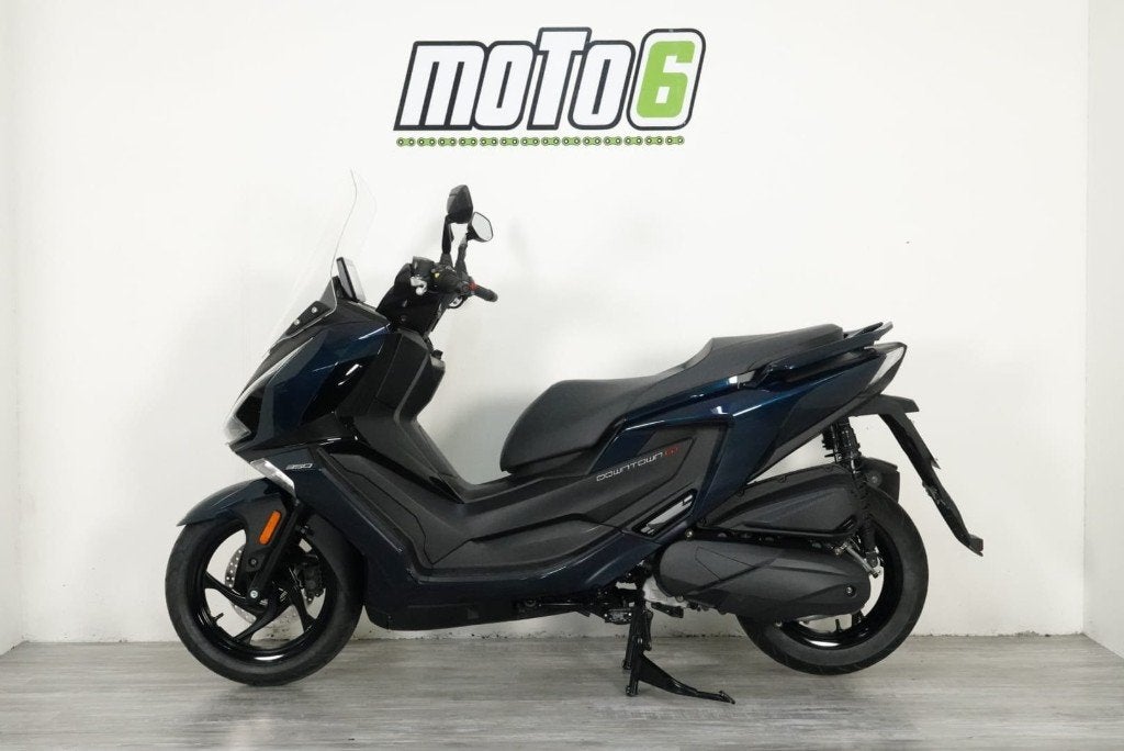 Moteur de démonstration Kymco Downtown GT 350, Motos, 350 cm³, Scooter, Entreprise, Occasion