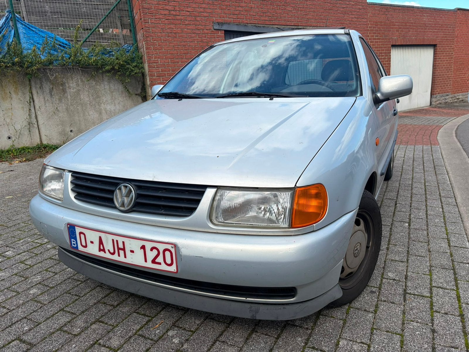 Vw Polo 14i 60cv essence an97 Boite automatique da ve vc 5p, Argent ou Gris, Achat, Carnet d'entretien, 5 portes