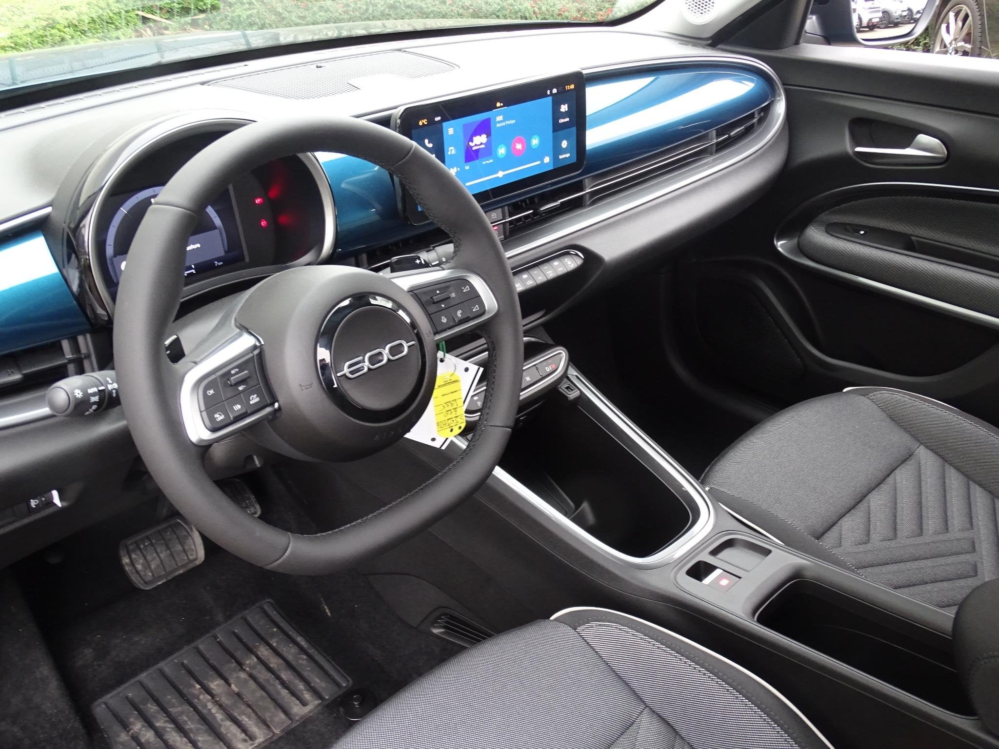 Fiat 600 1.2 Hybrid 145cv DCT Icon (automatique), 145 ch, Achat, 1280 kg, https://public.car-pass.be/vhr/cdd9b1c2-e01c-4ca1-a72d-4dc7f09bd1b5