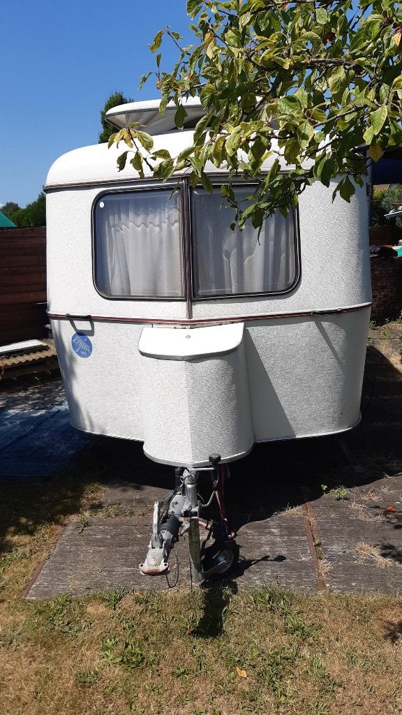 Eriba Troll oldtimer caravan, Jusqu'à 5, 4 à 5 mètres, Lit transversal, Poêle