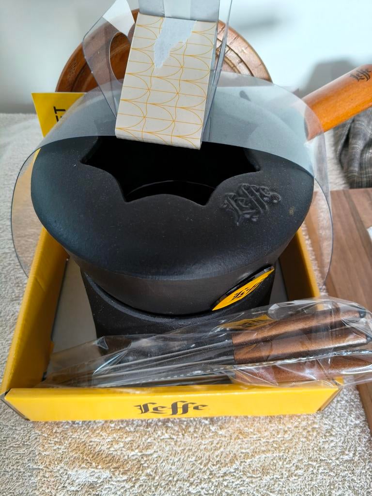Nieuw fondue set Leffe, Huis en Inrichting, Ophalen, Gietijzer
