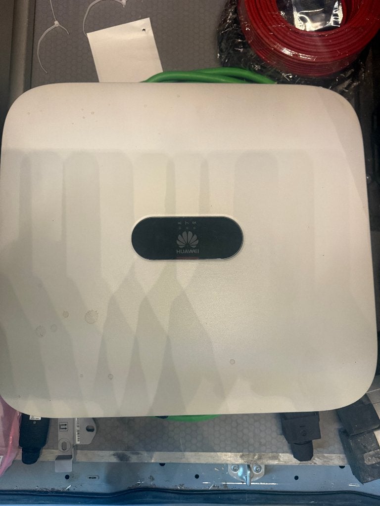 Huawei SUN2000 3-Fase Omvormer (4kW) + Smart Dongle WLAN-FE, Ophalen of Verzenden, Gebruikt, Compleet systeem, 200 wattpiek of meer