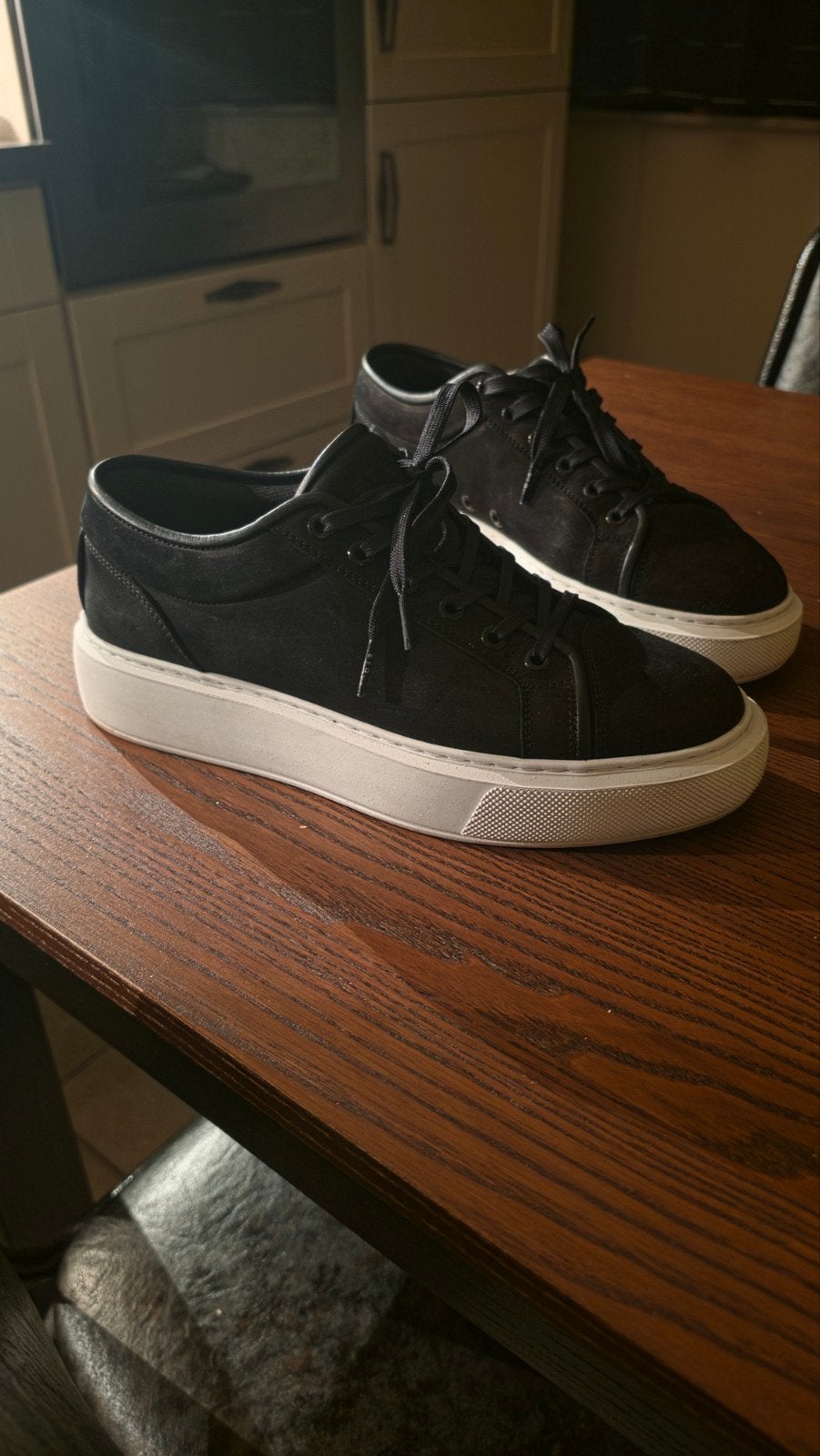 ETQ LT 01 Platform Jet Black - Nubuck - maat 42, Ophalen of Verzenden, Sneakers, Gedragen, Zwart