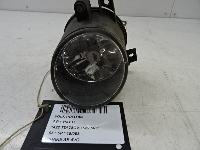 ANTI BROUILLARD AVANT GAUCHE Volkswagen Polo IV (9N1 / 2/3), Volkswagen, Volkswagen AG, Utilisé, Kundenbetreuung@volkswagen.de