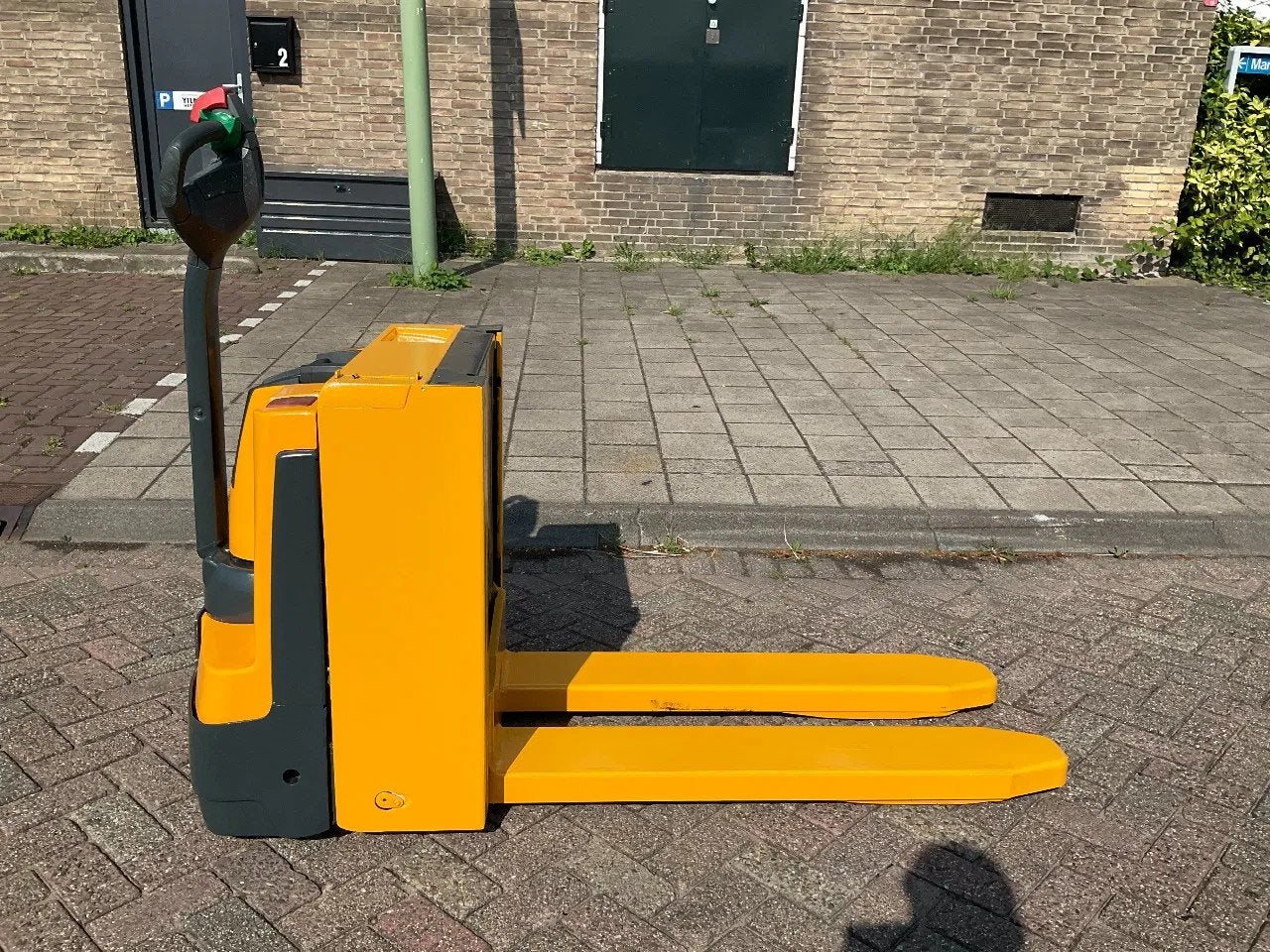 Jungheinrich EJE C20 2000KG 70CM STAPELAAR / HEFTRUCK, Zakelijke goederen, Jungheinrich, Overige aandrijving, Marconistraat 2
3133KL  Vlaardingen, NL
