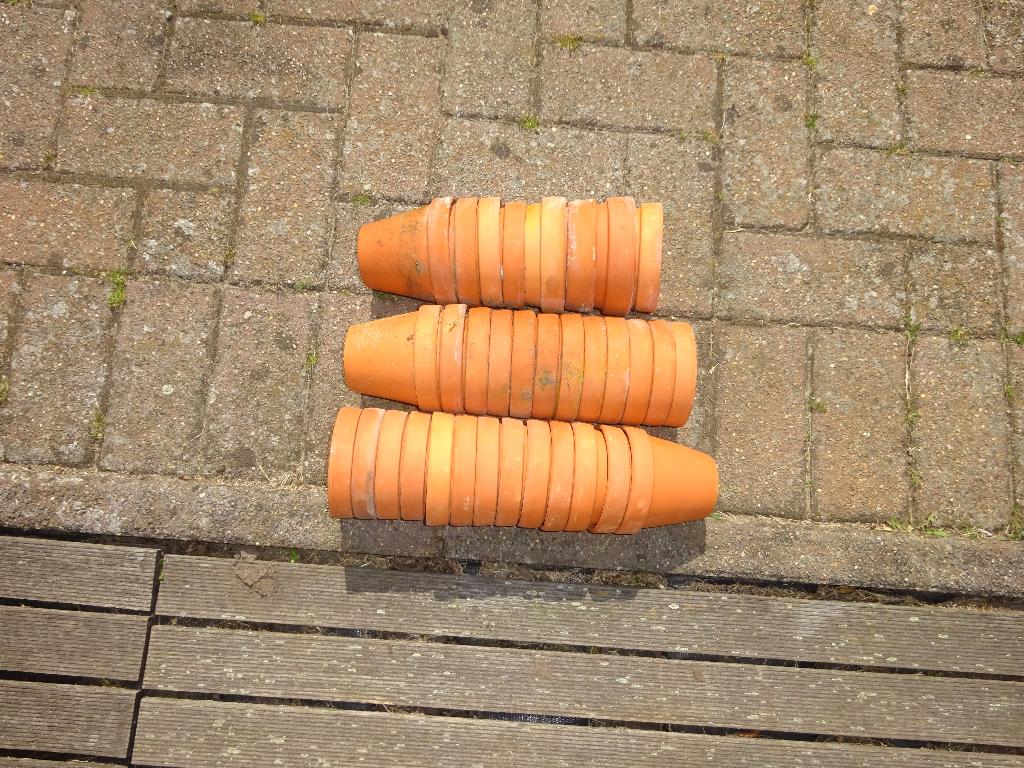 Stenen bloempotten, Tuin en Terras, Rond, Ophalen of Verzenden, Aardewerk, Minder dan 40 cm