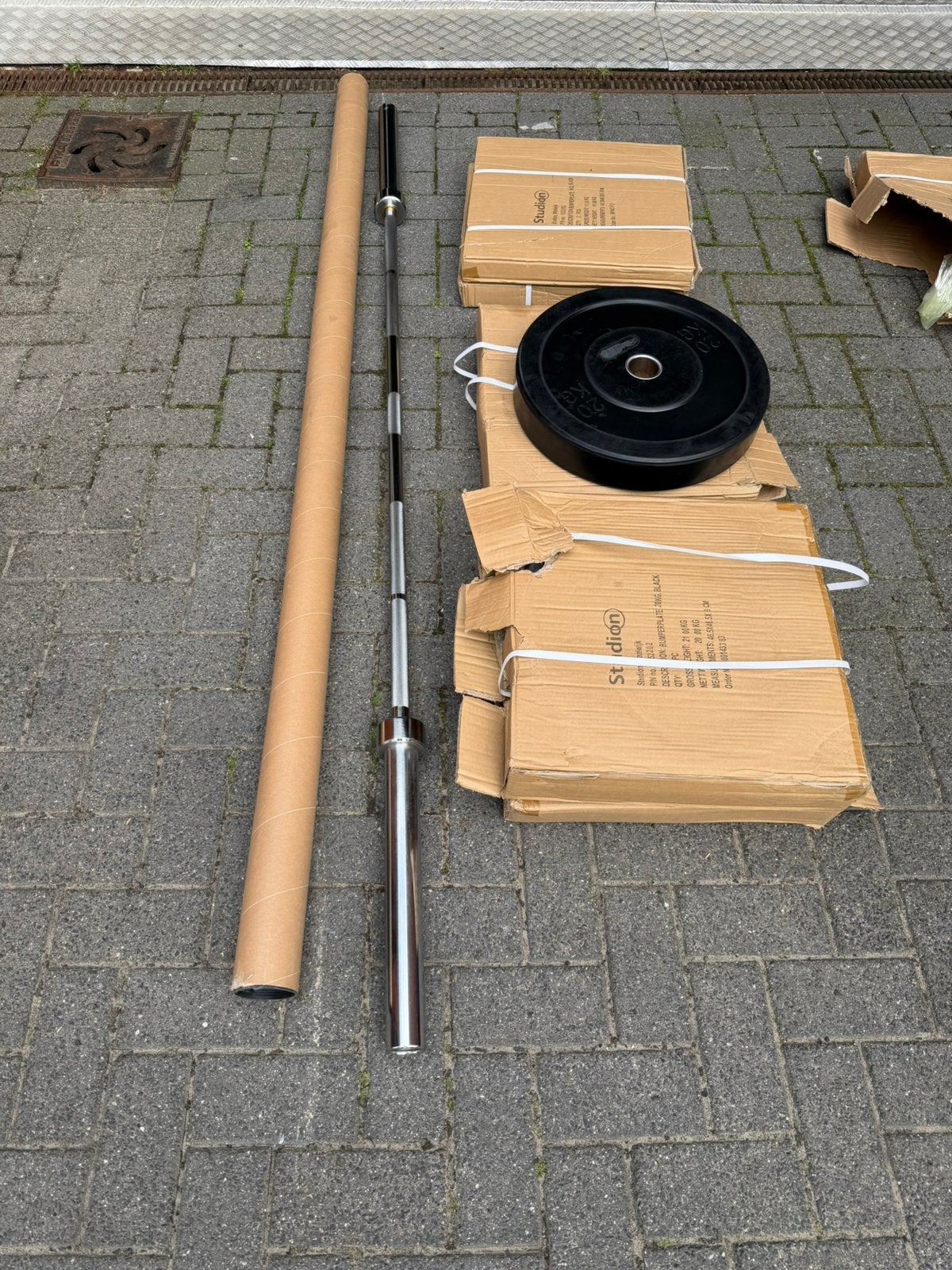 100kg Nieuwe Bumperplates + Nieuw Olympische Barbell 220cm, Sport en Fitness, Fitnessmaterialen, Ophalen, Nieuw, Halterschijven