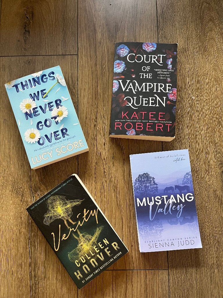 Meerdere romantische boeken (gesigneerd en met goodies!), Boeken, Ophalen of Verzenden, Zo goed als nieuw, Diverse auteurs, Amerika