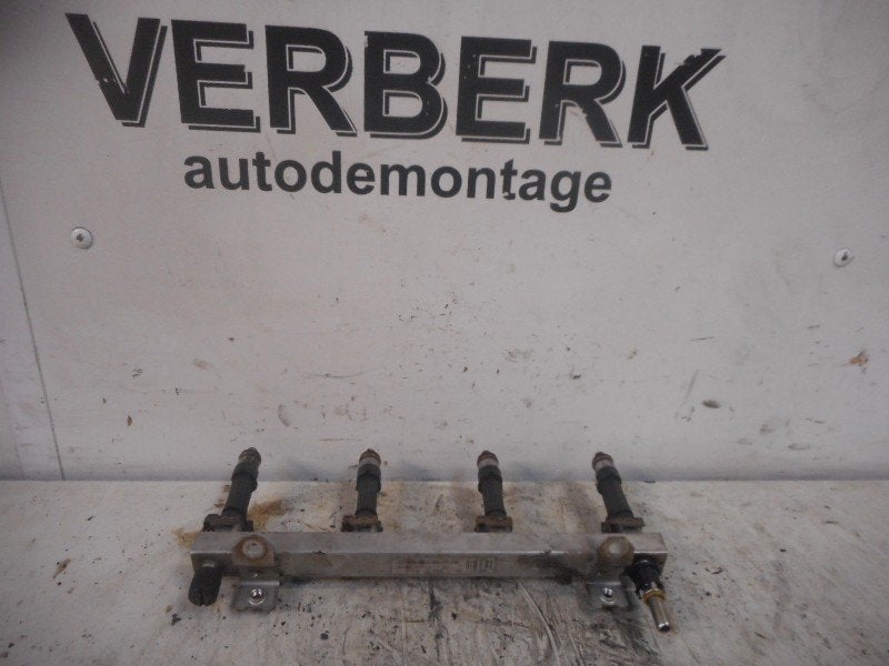 INJECTIEGALERIJ Opel Corsa C (F08 / 68) (0280151208), Gebruikt, Opel