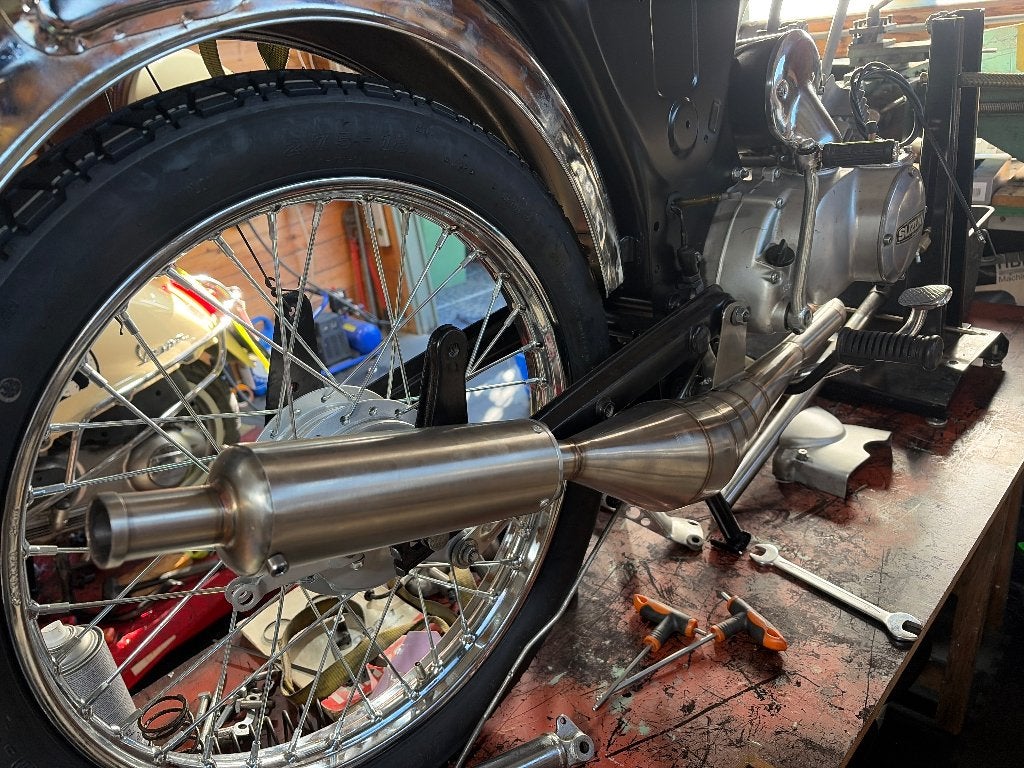 Suzuki a100 expansieuitlaat, Vélos & Vélomoteurs, Enlèvement, Neuf