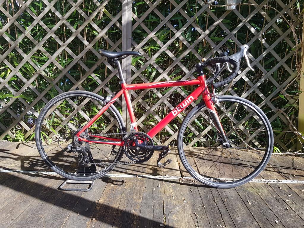 Triban 3 26 inch, Fietsen en Brommers, Fietsen | Racefietsen, Zo goed als nieuw, Heren, Overige merken, Meer dan 20 versnellingen