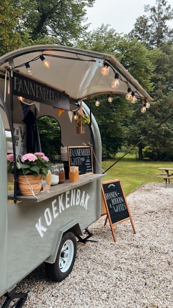 Kleine Round Top Foodtrailer, Ophalen