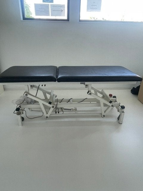 2-delige GYMNA behandelingstafel elektrisch, Enlèvement, Utilisé, Table de massage
