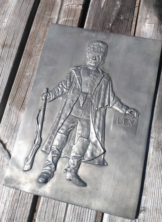 Belgique_Etain Monument Gd Gendarmerie belge/Rijkswacht, Enlèvement ou Envoi, Gendarmerie, Objet d'art