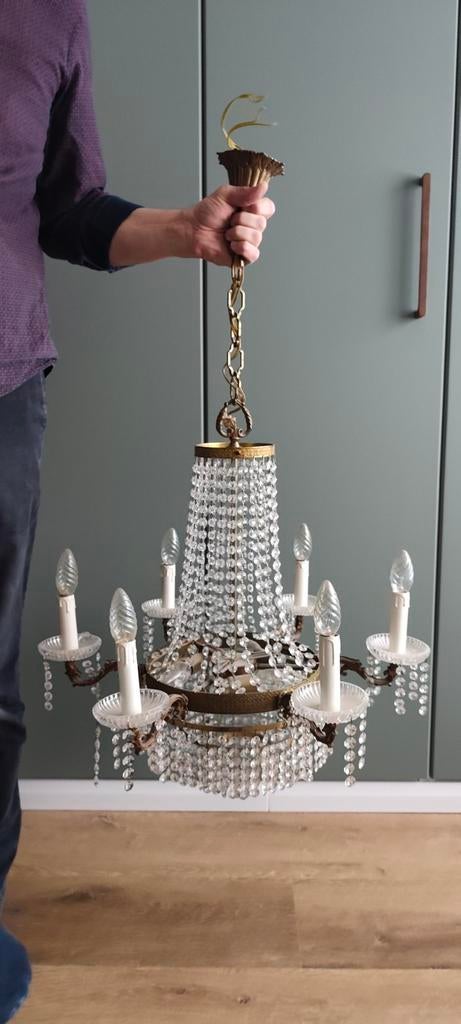Lustre SAC à perle, Enlèvement