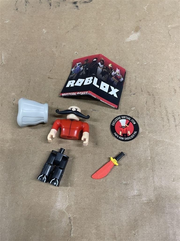 Roblox figuur papa roni shoulder pal, Ophalen of Verzenden, Zo goed als nieuw
