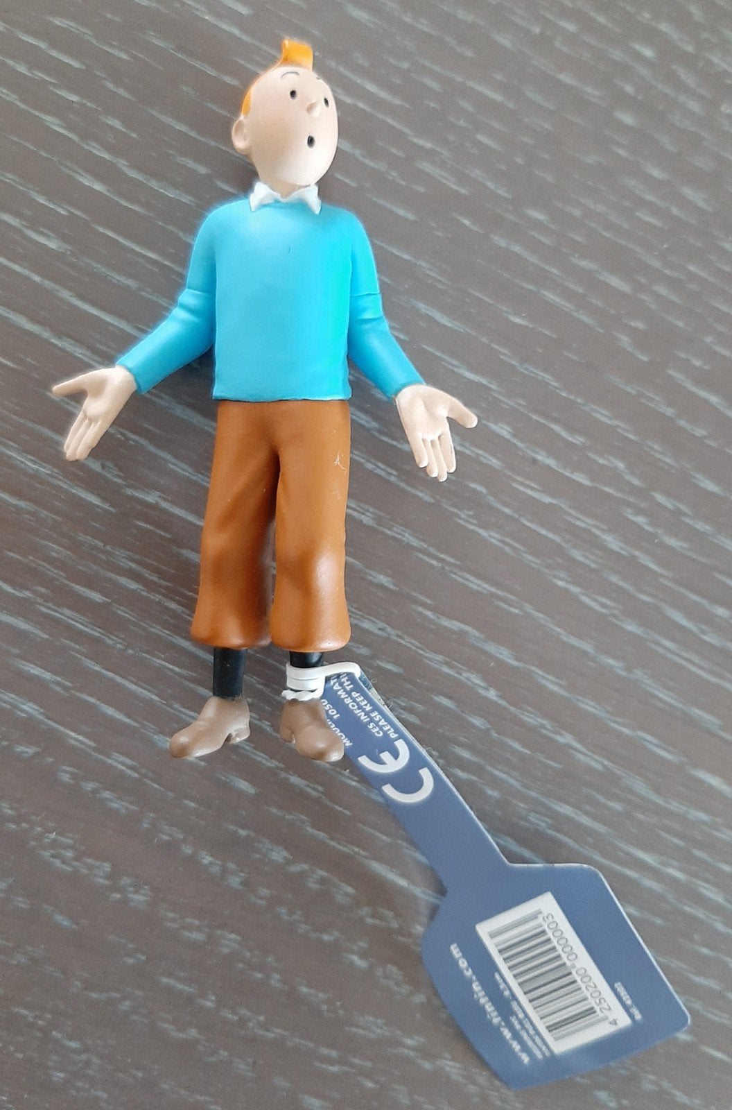 12 figurines différentes : Tintin et ses proches, Collections, Enlèvement ou Envoi, Tintin