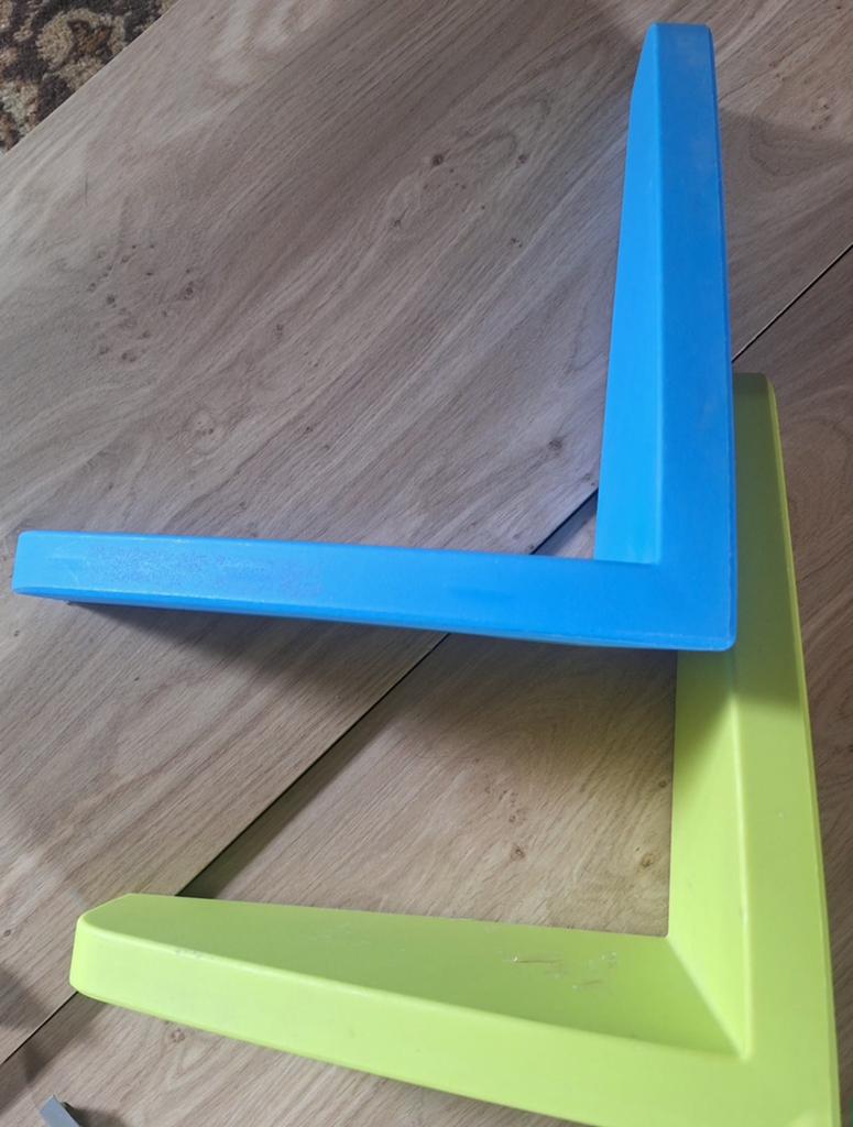 2 wandschabben ikea voor kinderkamer, Ophalen
