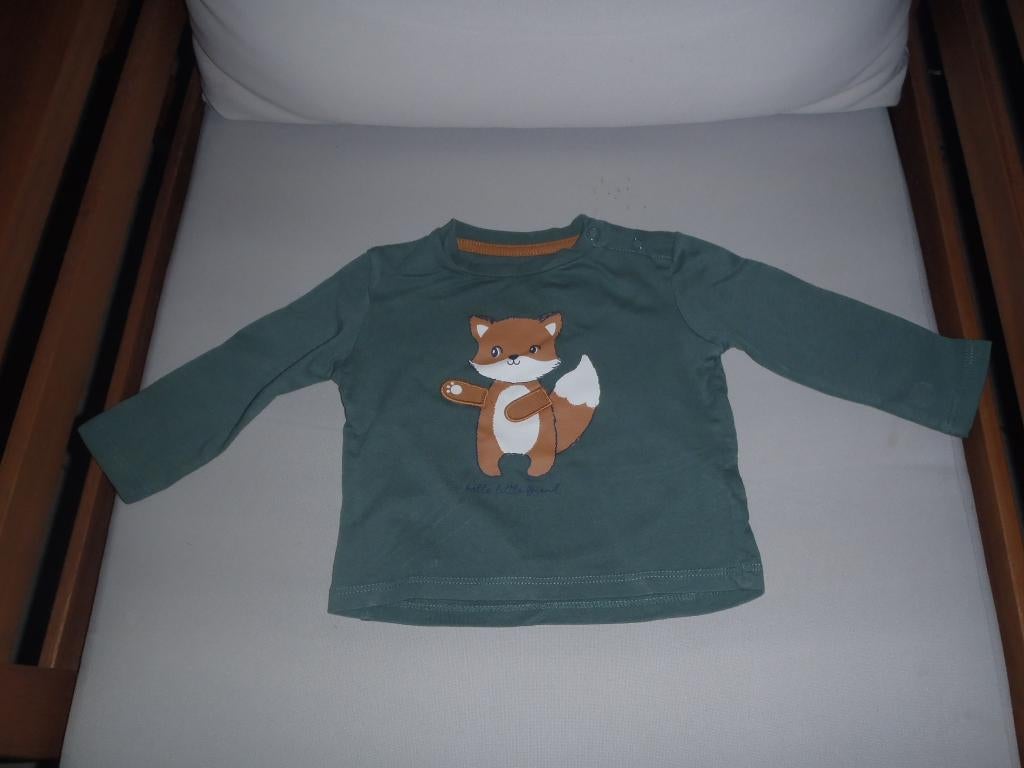 t-shirt longues manches taille 68, Enlèvement ou Envoi, Comme neuf, Garçon, Autres types