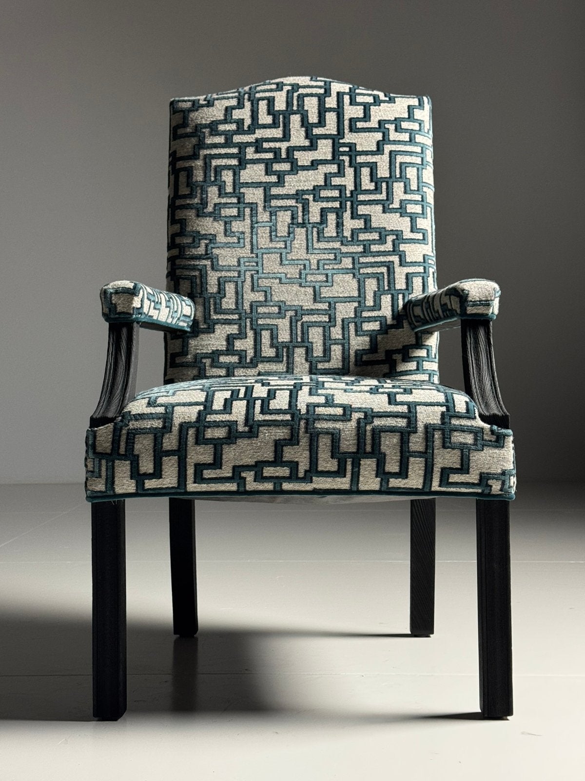 8 klassieke eetkamerstoelen, Ophalen