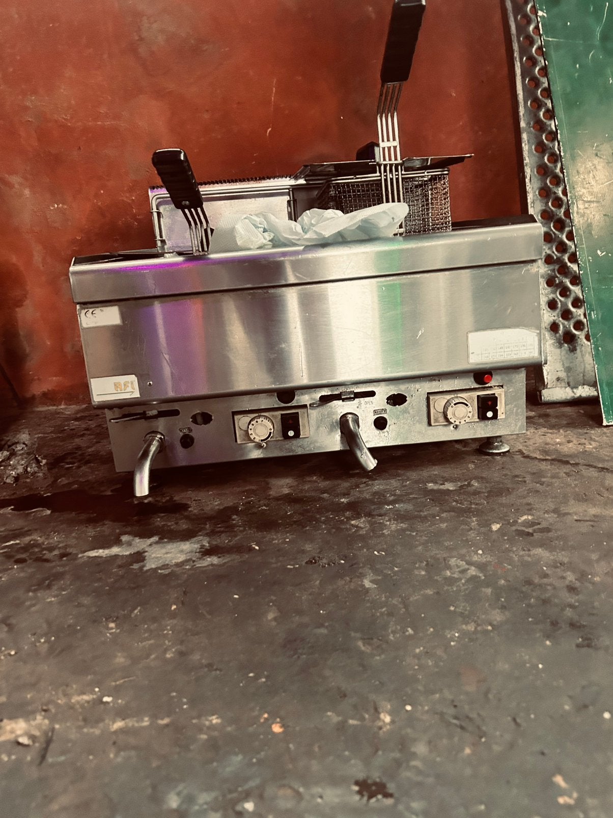 Frituur op gas /, Ophalen, Gebruikt, Fornuis, Frituur en Grillen