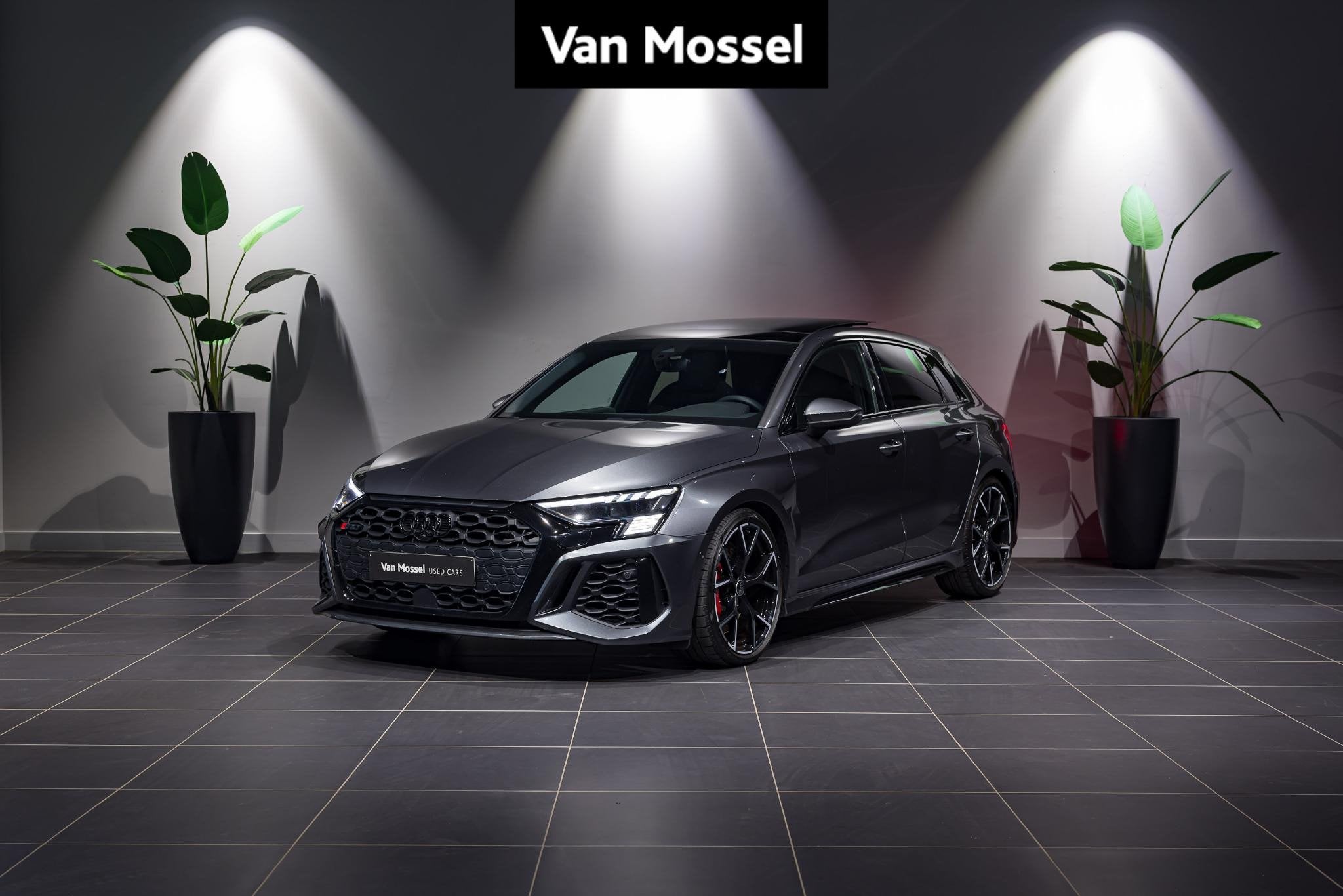 Audi RS3 Sportback 2.5 TFSI quattro S tronic MASSAGEZETELS |, Auto's, Stof, Zwart, RS3, Automatische klimaatregeling