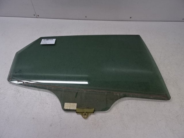 VITRE ARRIERE DROITE Kia Cee'd (JDB5) (01-2012/07-2018), Kia, Info@kia.de, Utilisé, Theodor-Heuss-Allee 11
60486  Frankfurt am Main, DE