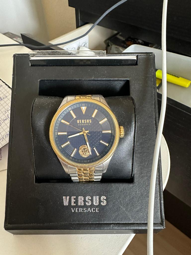 Versus Versace, Handtassen en Accessoires, Horloges | Heren, Ophalen, Zo goed als nieuw, Goud, Goud